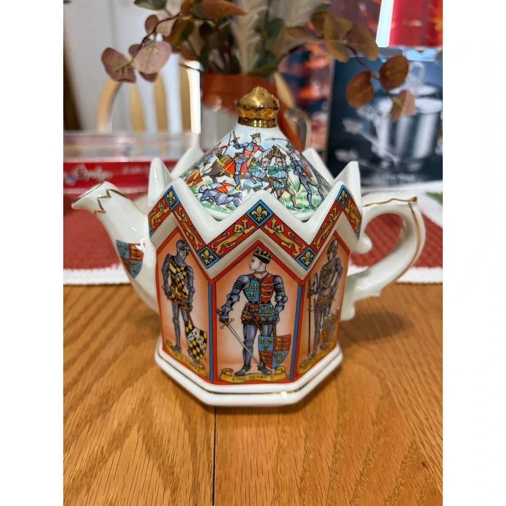 Medieval History Knights Castle Teapot King Henry V Earl of Warwick Gold Gilt